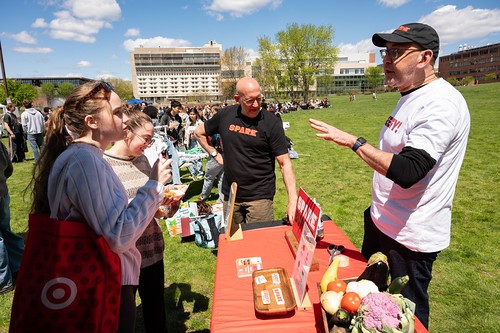 Spare Food at Farmers Market