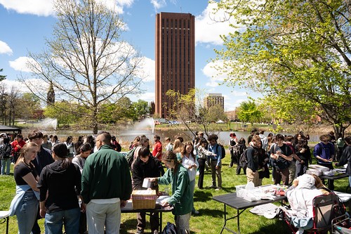 Spare Food at Farmers Market